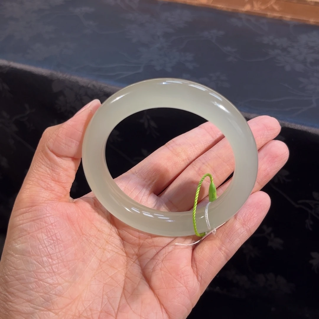 和田玉未镶嵌手镯  「高冰猫眼晴水」