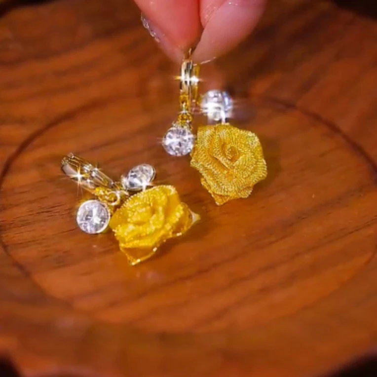 铜合金锆石耳饰 镶钻玫瑰花朵耳环2025新款气质耳钉设计感耳饰