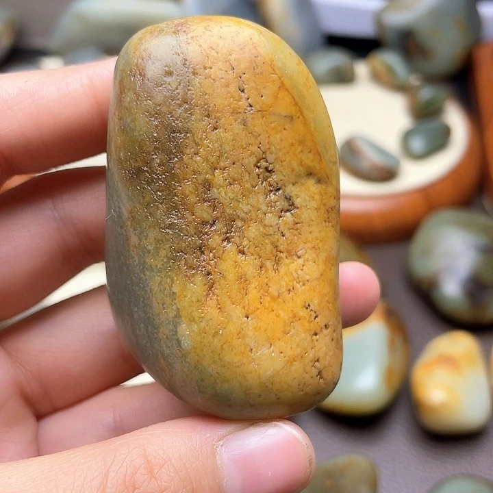 和田玉未镶嵌颈饰11