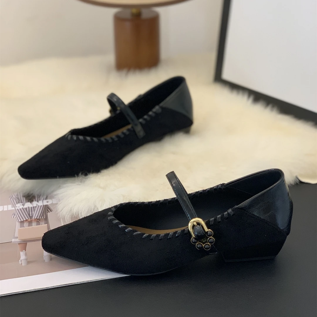 法式复古小众尖头单鞋2025秋季新款轻便舒适一字扣优雅气质玛丽珍