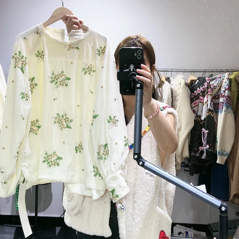 【闪购商品】丝绒小衫