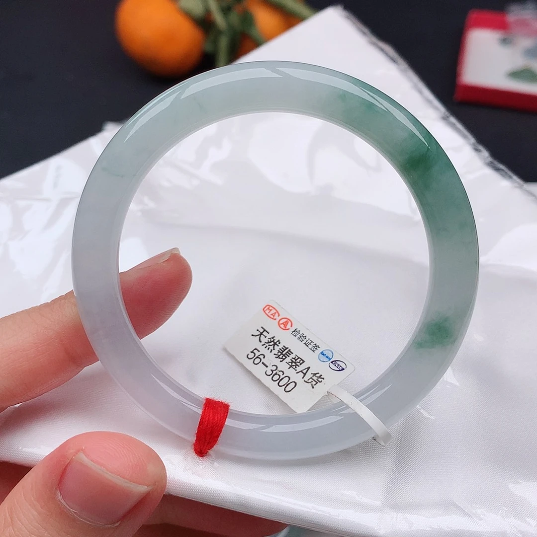 翡翠手镯未镶嵌天然翡翠手镯