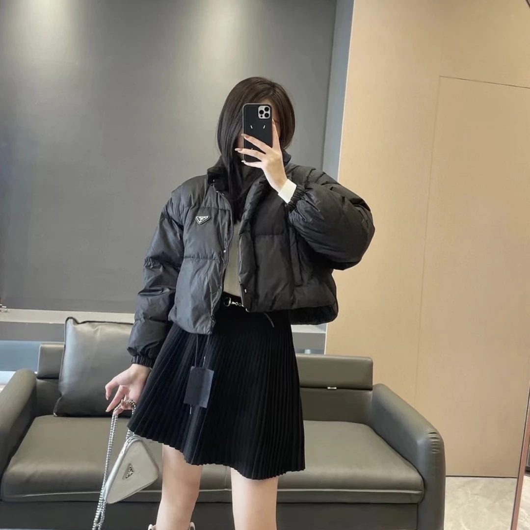 99新 Prada/普拉达 tob573 三角标logo立领羽绒服 40码 锦纶