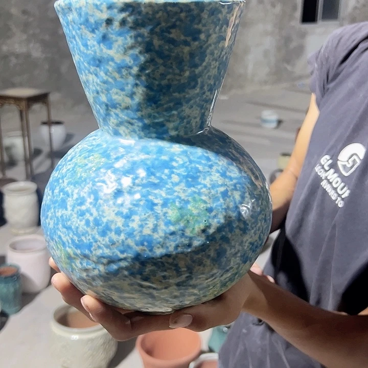 高度24厘米口12厘米