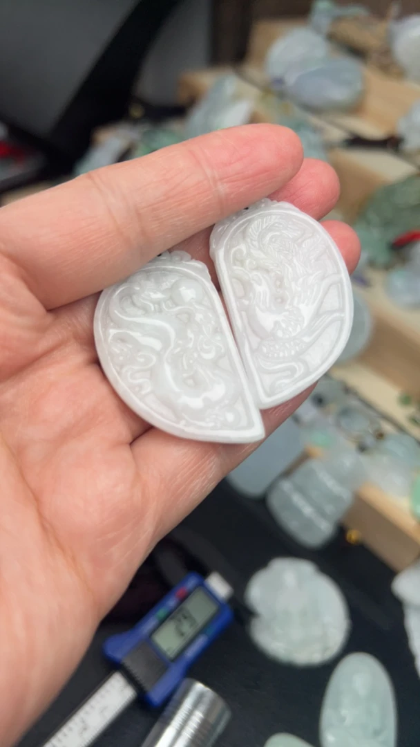 天然缅甸翡翠A货龙凤