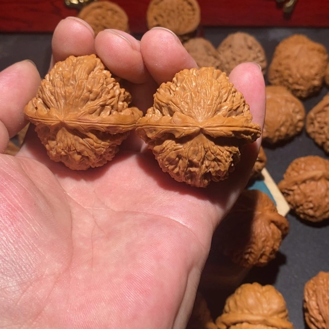 文玩核桃把件御****选白狮子