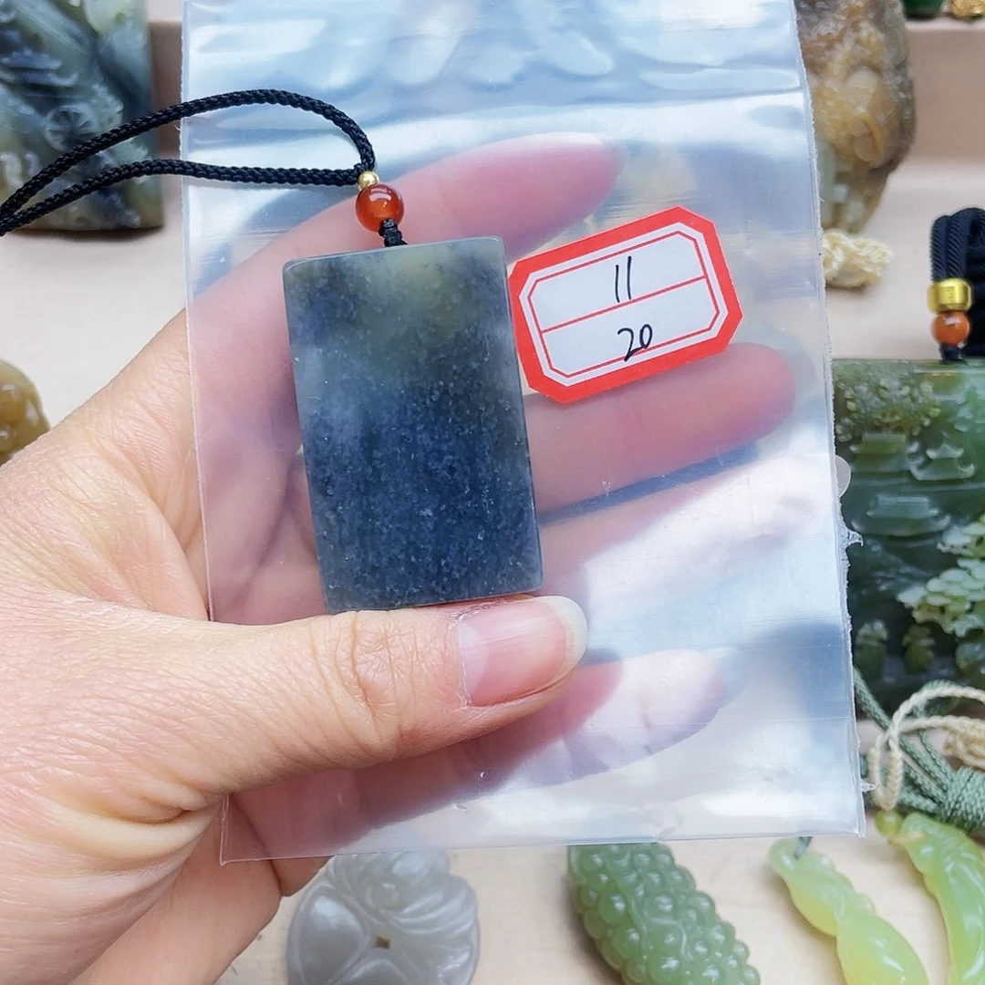 未镶嵌和田玉挂件