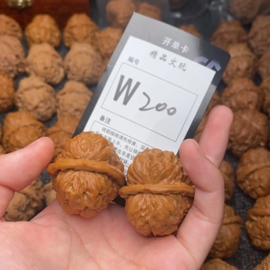 吊坠桃核我是第一百36
