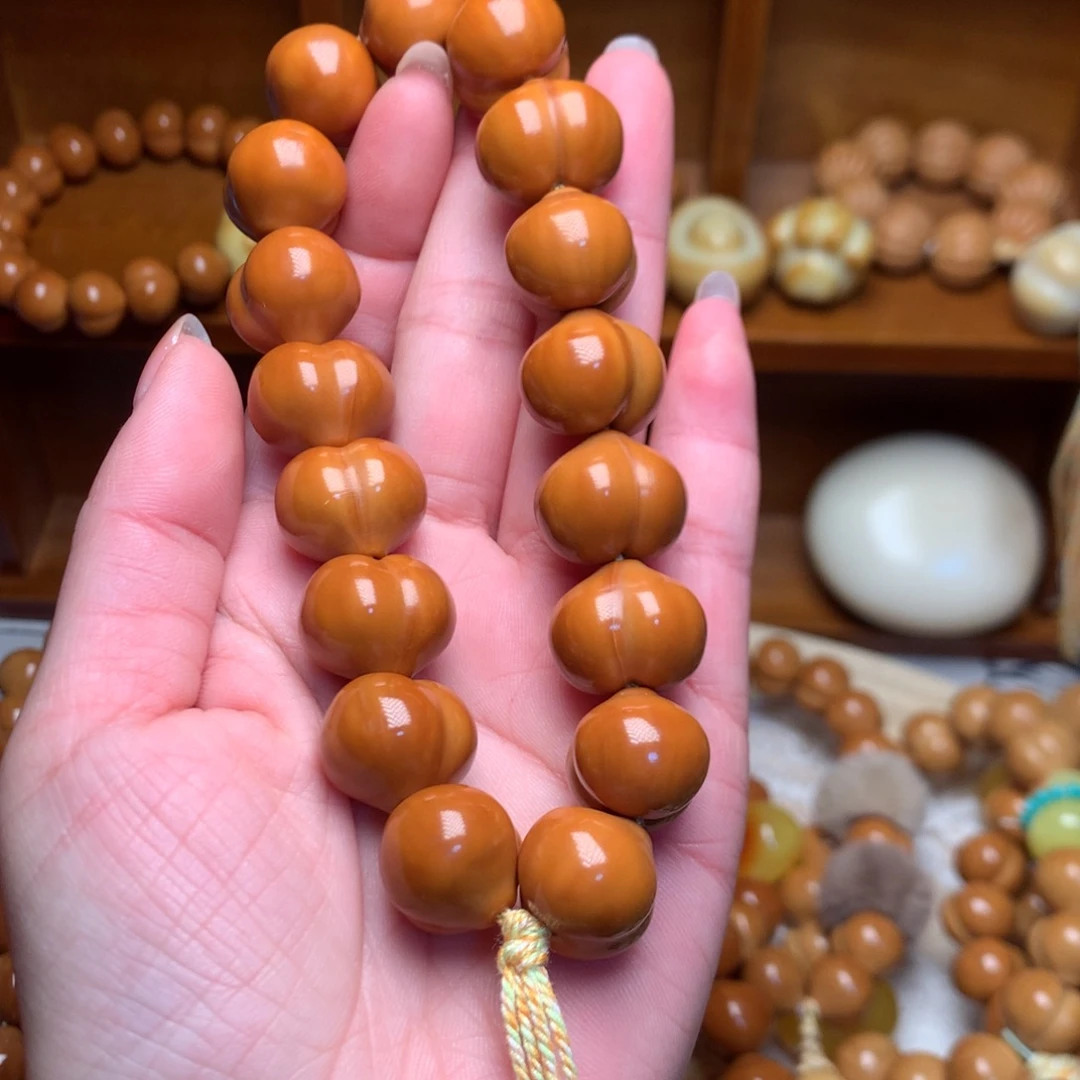 把件猴头核桃17玻璃底屁桃手持