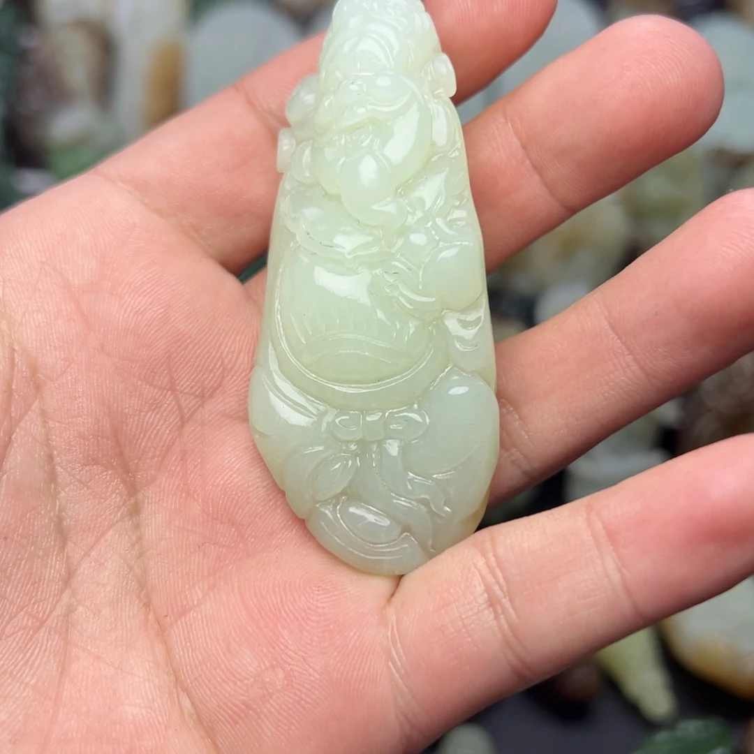 和田玉未镶嵌挂件