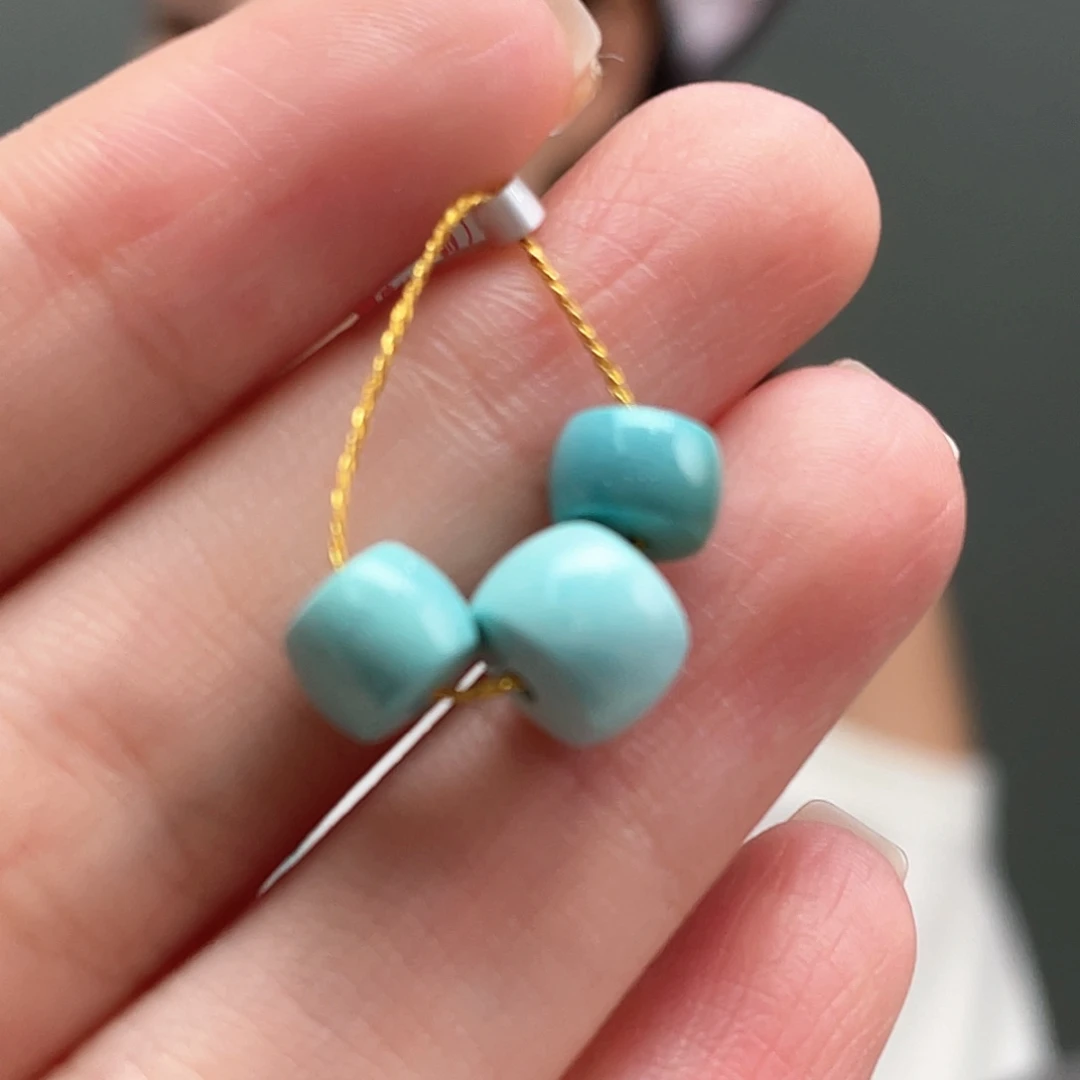 绿松石未镶嵌颈饰