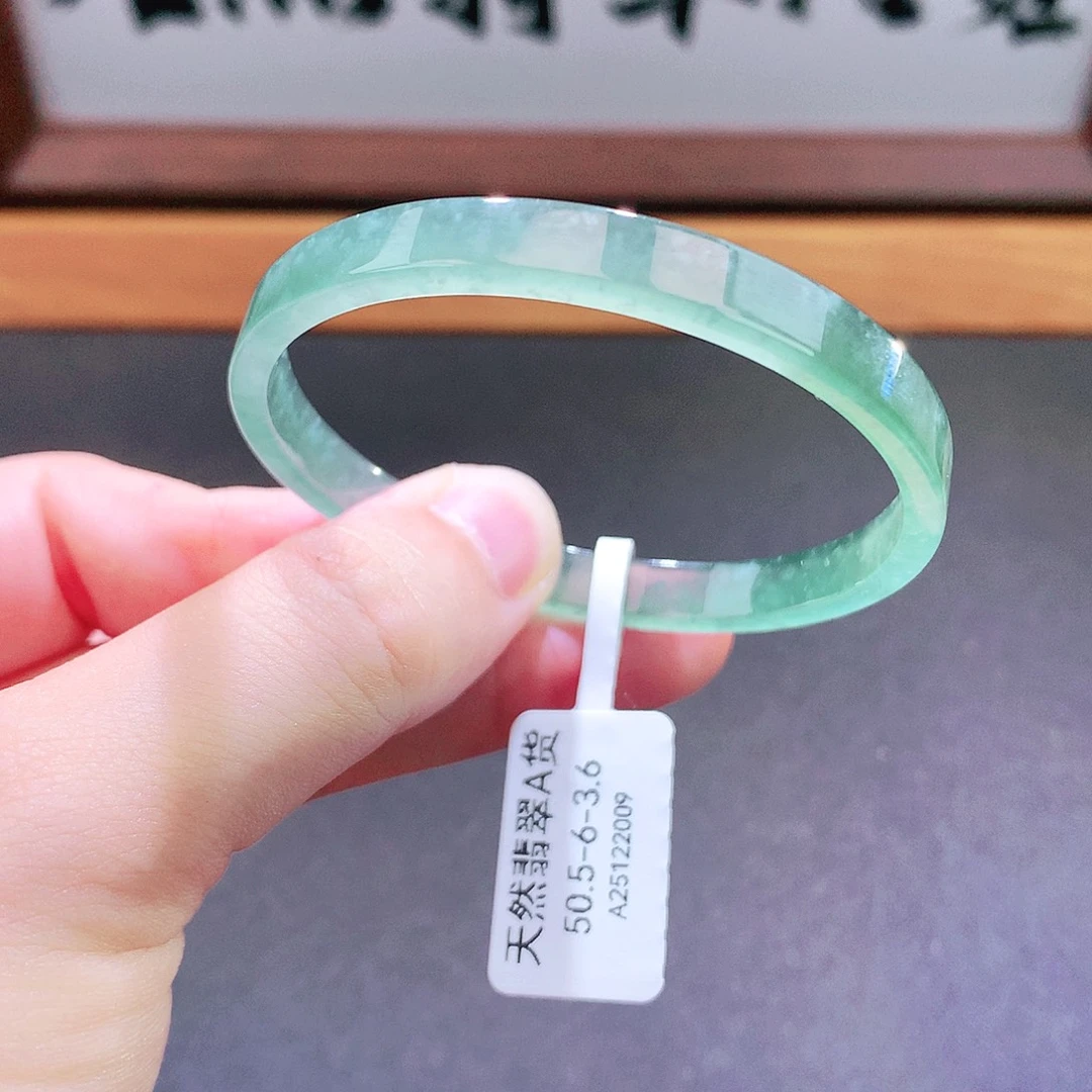 翡翠未镶嵌手镯天然翡翠