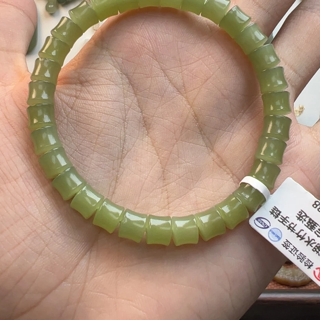 ɞ****颈饰未镶嵌和田玉清货品，不退不换，建议勿拍