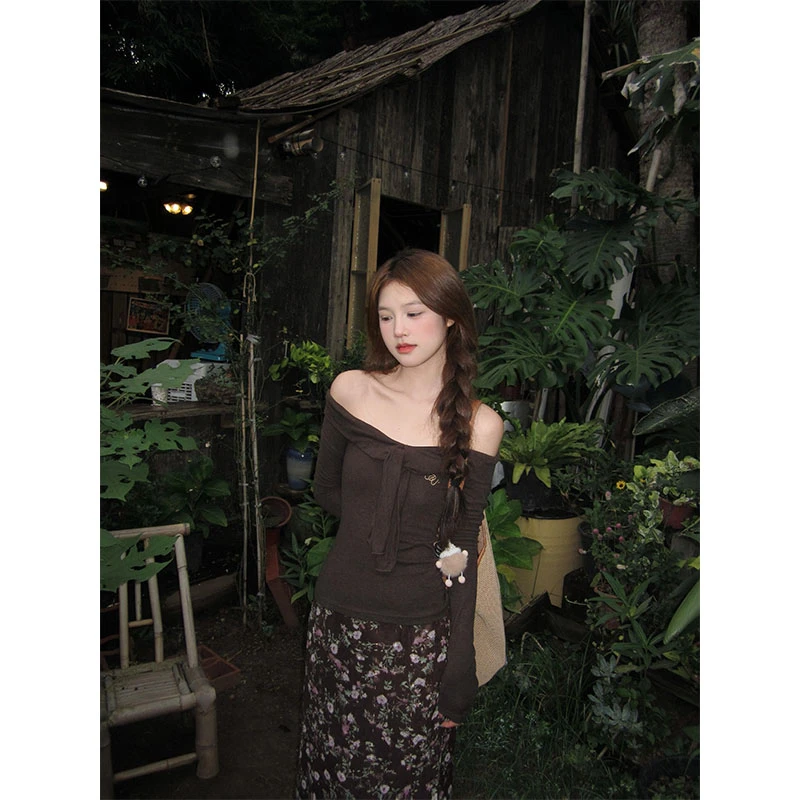 绑带一字肩棕色修身长袖上衣针织别致复古宽松显瘦碎花长裙两件套