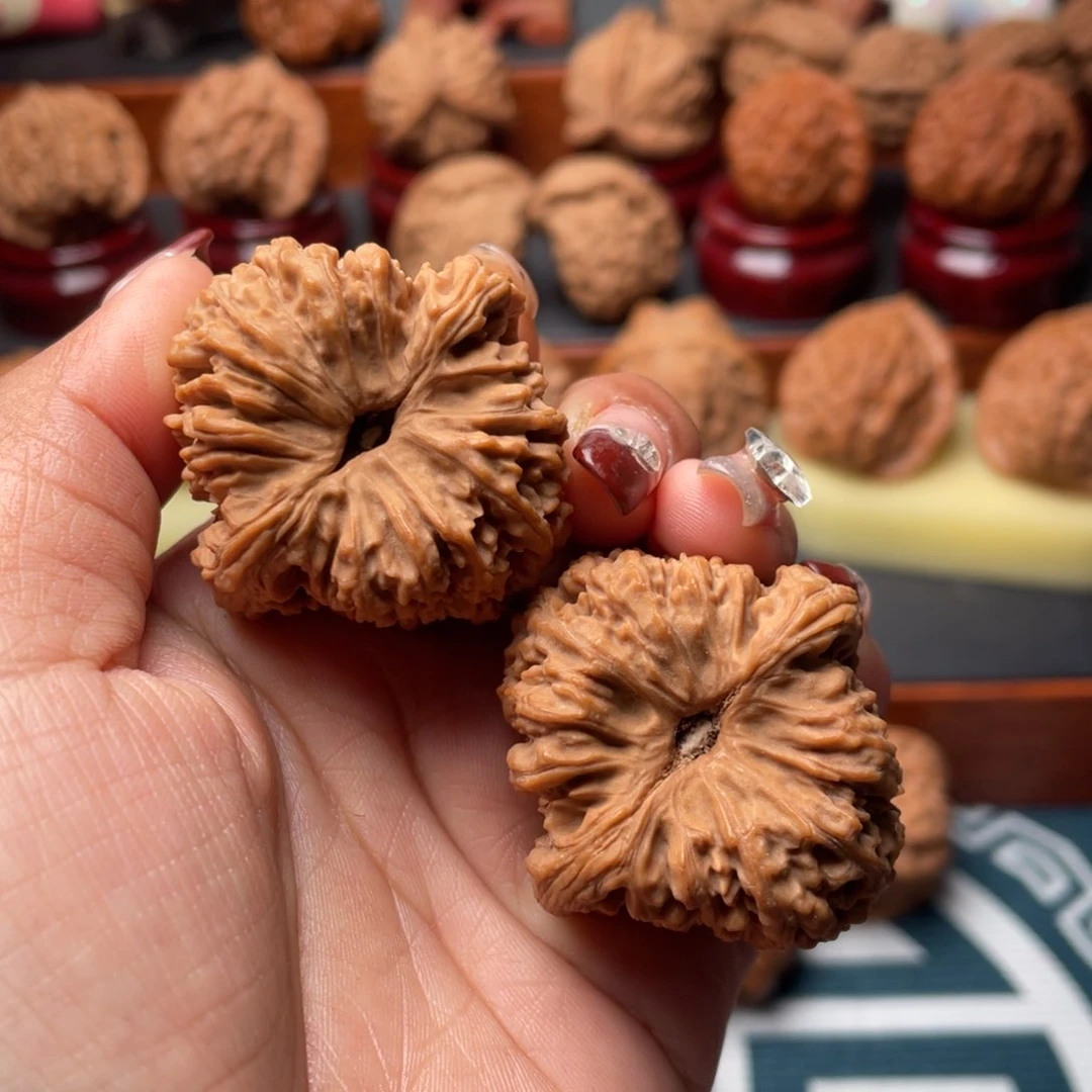 【闪购商品】文玩核桃把件塵*南疆39