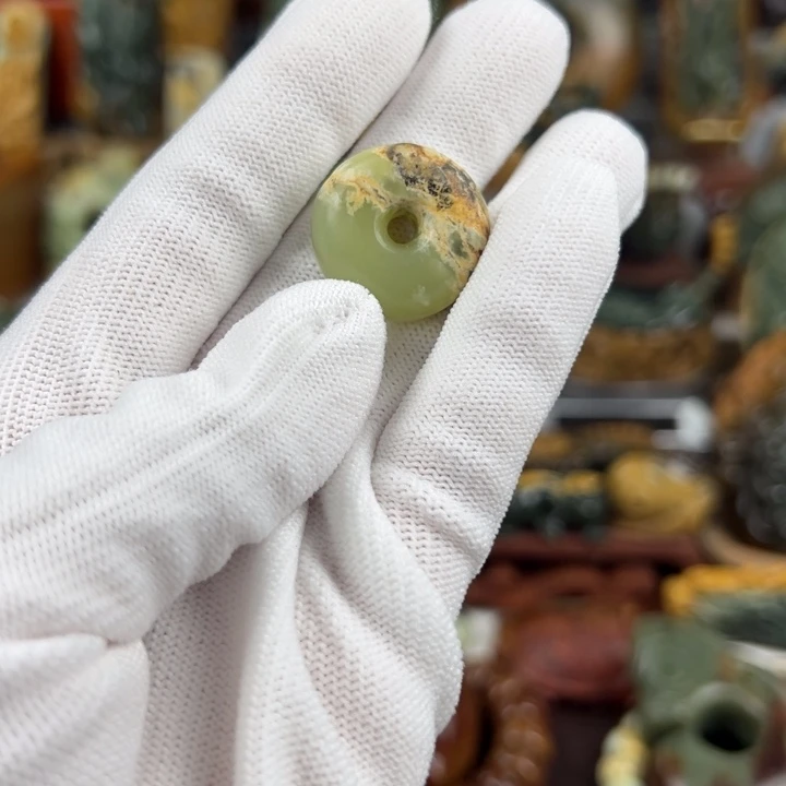 岫岩河磨玉（透闪石质玉）未镶嵌吊坠(不含链)五****l