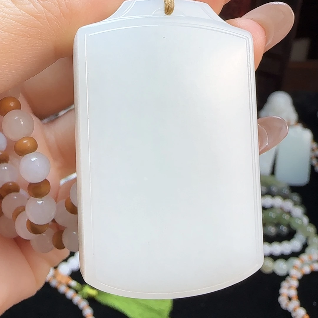 和田玉未镶嵌颈饰定制发货