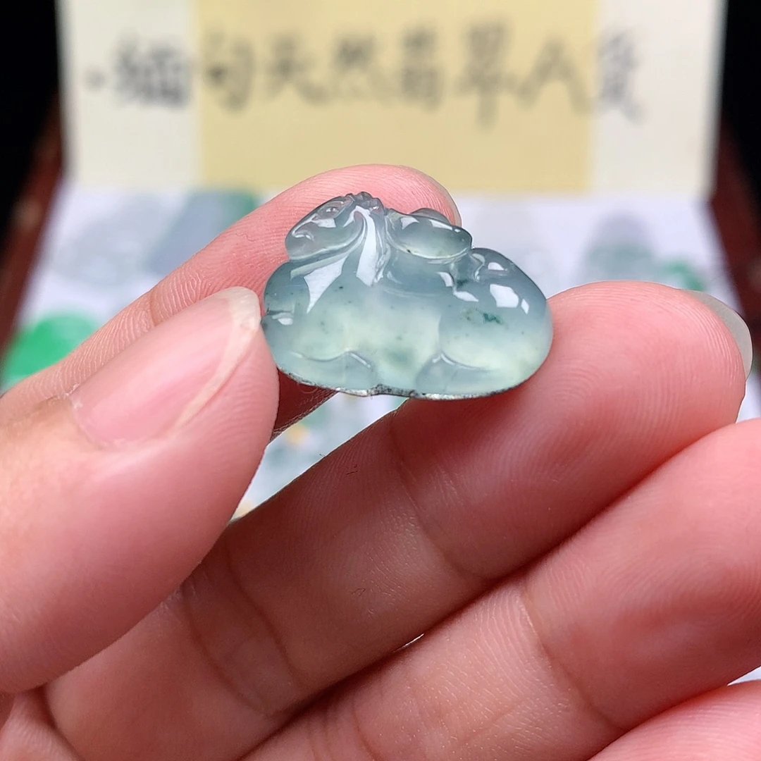 翡翠裸石缅甸天然A货翡翠冰种马上有钱