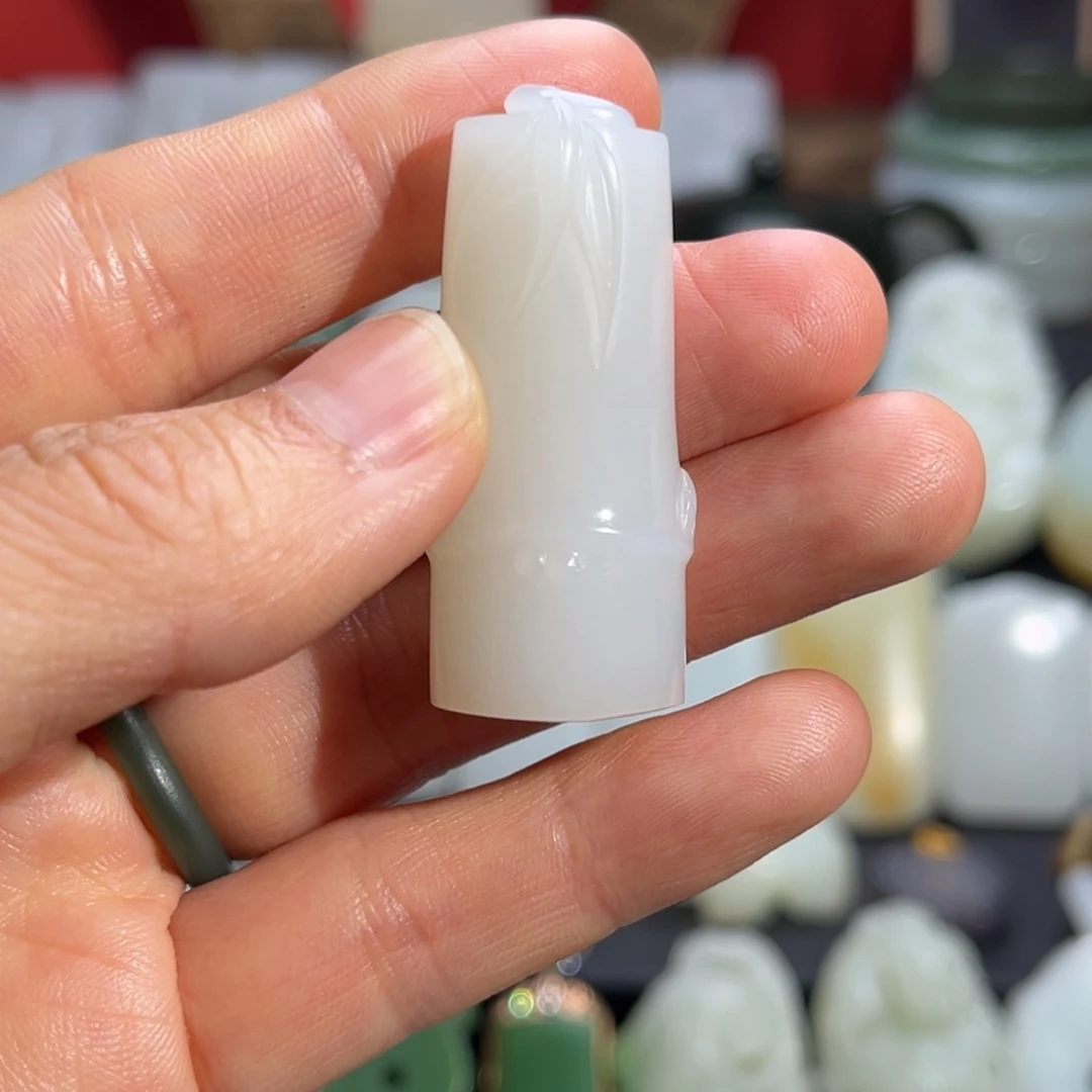 和田玉吊坠(赠链)未镶嵌