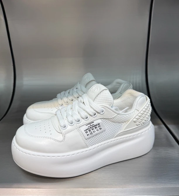 GUDILUO古迪洛2025夏季新款透气超轻男士百搭厚底潮鞋男鞋