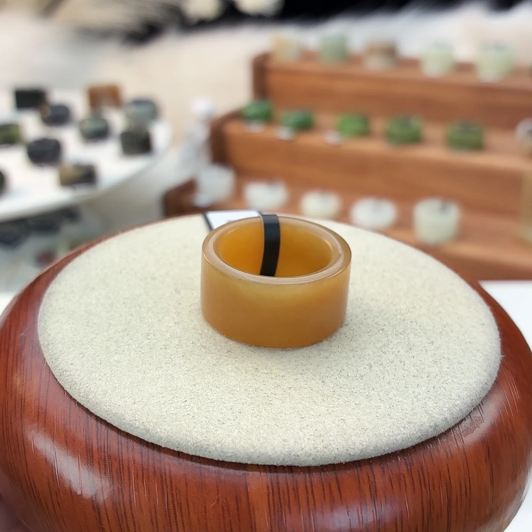 和田玉未镶嵌戒指i46橘糖圆切18.2mm
