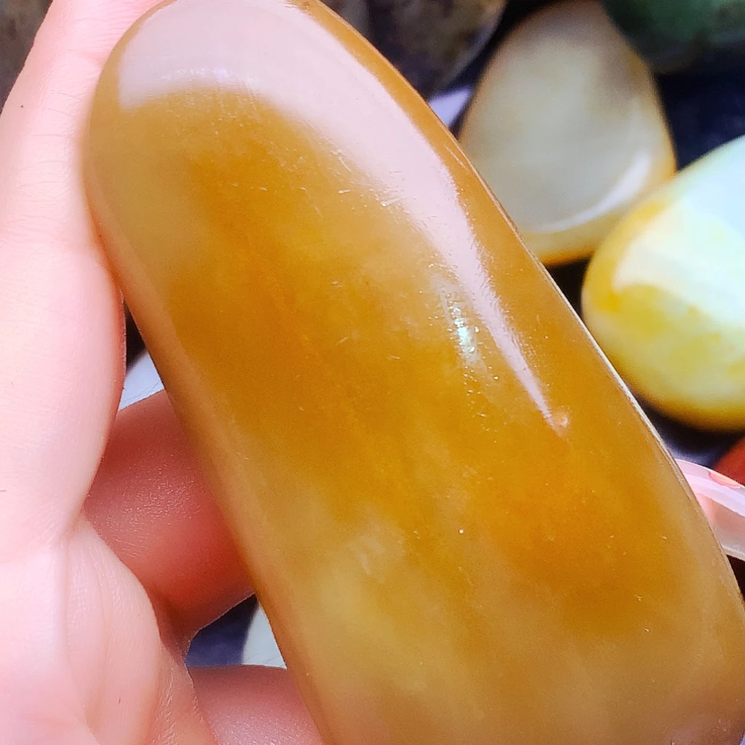未镶嵌和田玉（糖玉）把件