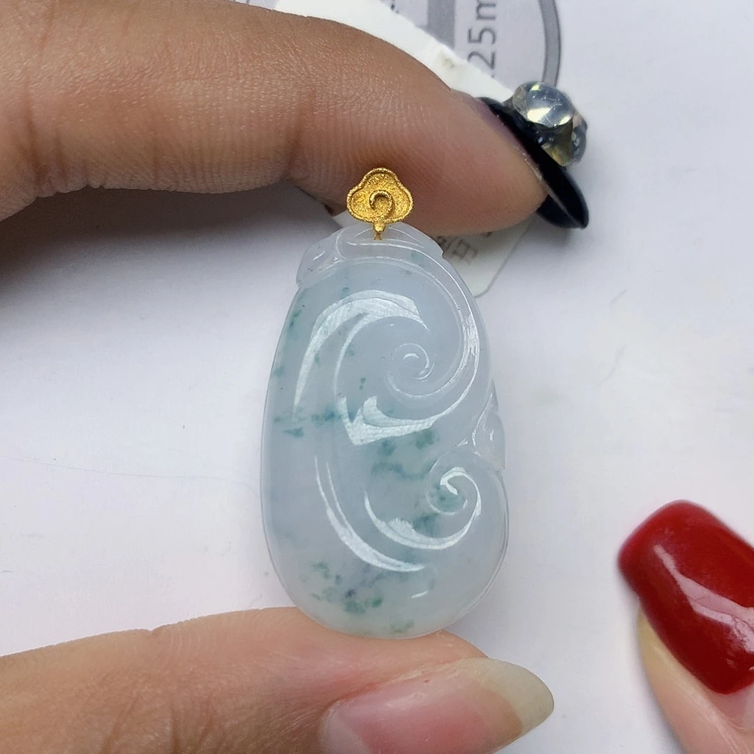 颈饰18K金镶嵌翡翠天然翡翠