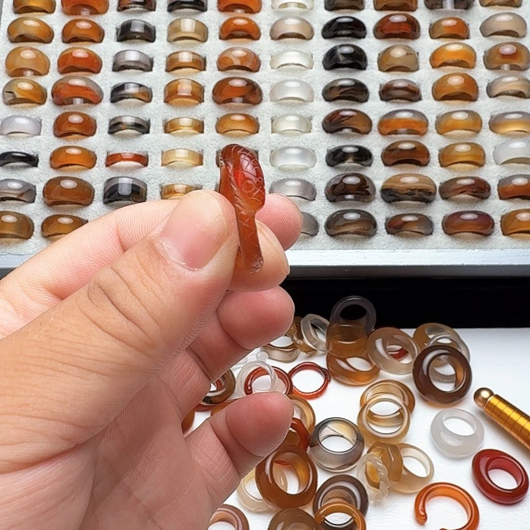 玛瑙/玉髓戒指未镶嵌15圈红蛇福利不退不换介意勿拍