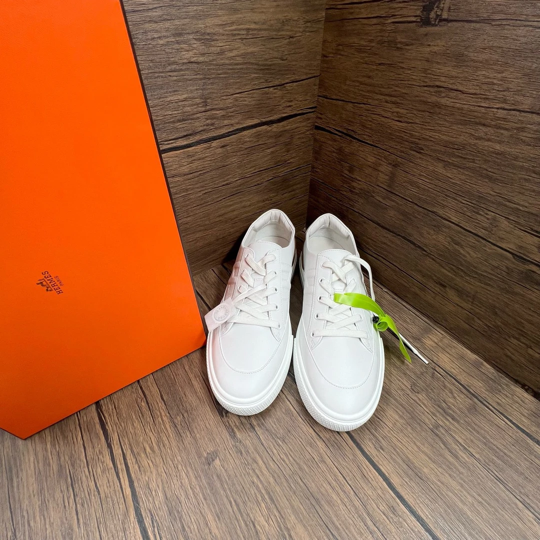 99新 Hermes/爱马仕 白色H板鞋 43.5码/原盒防尘袋