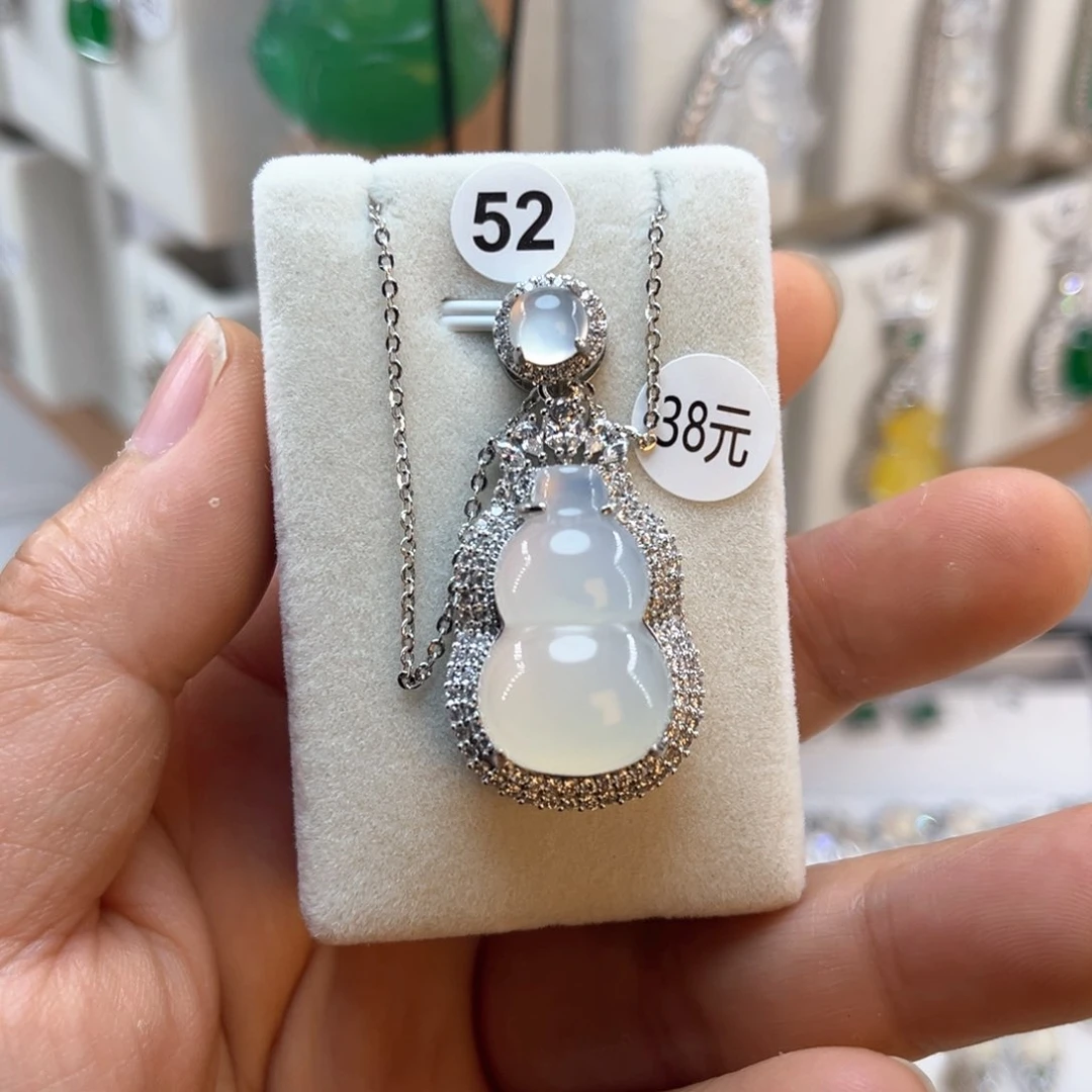 玛瑙/玉髓颈饰合金