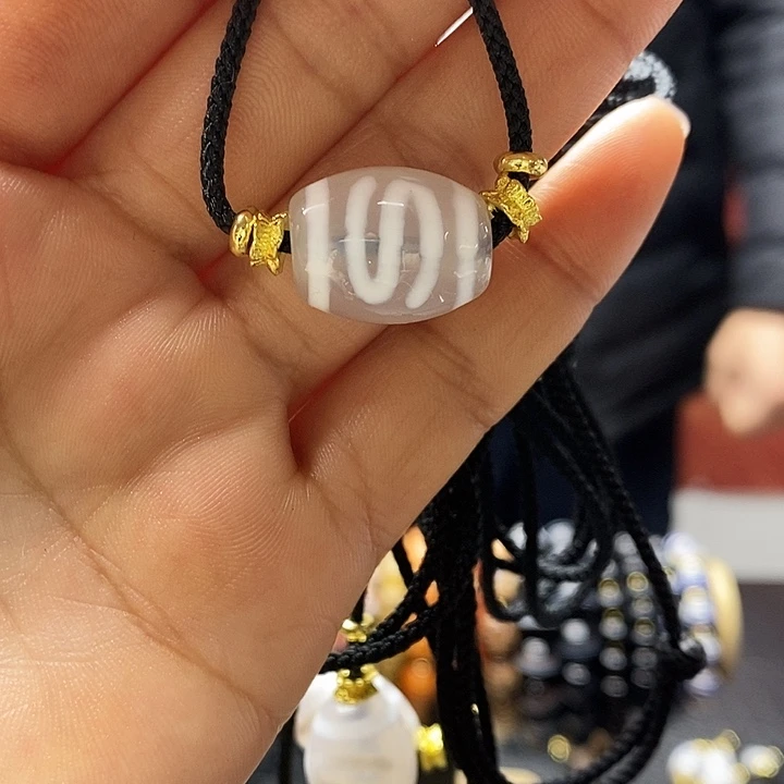 玛瑙/玉髓合金颈饰