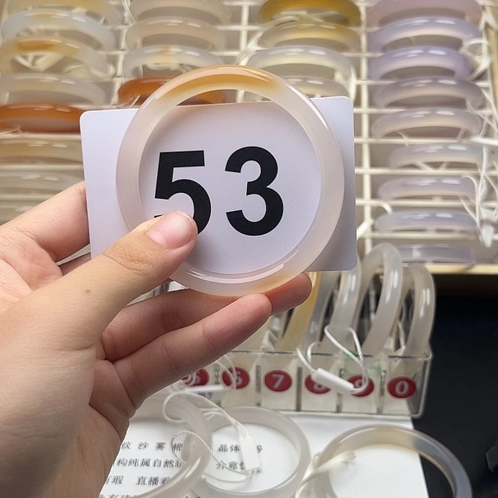 玛瑙/玉髓手镯未镶嵌53
