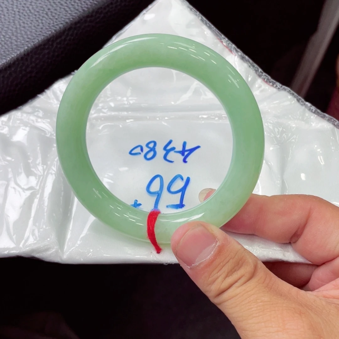 翡翠未镶嵌手镯翡翠