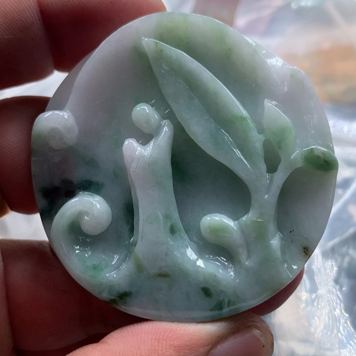 翡翠未镶嵌颈饰保真天然a货翡翠