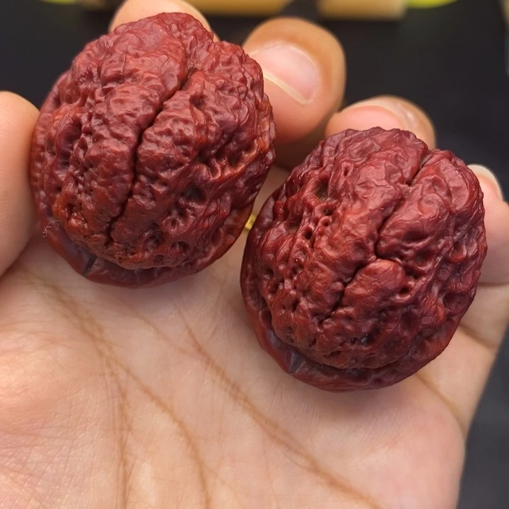 文玩核桃把件40尺老蟾头