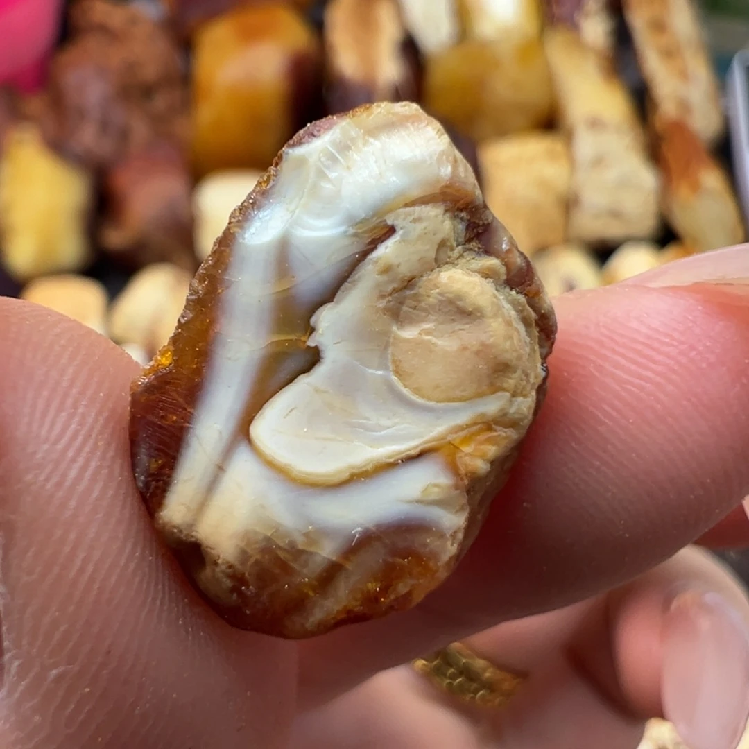 定制琥珀未镶嵌蜜蜡