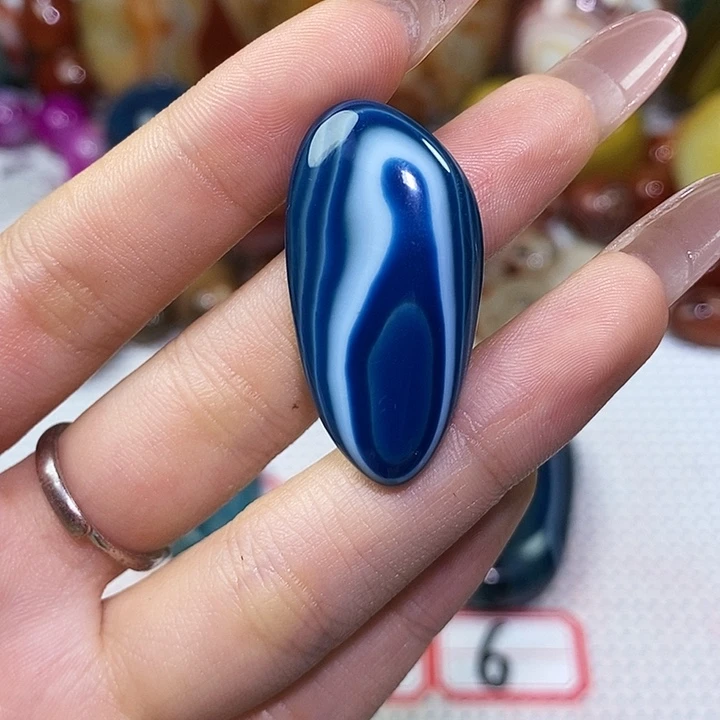 王***超未镶嵌玛瑙/玉髓珠宝奇石