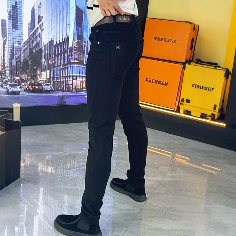 男士弹力小脚牛仔裤秋季简欧风修身韩版显瘦直筒休闲百搭黑色长裤
