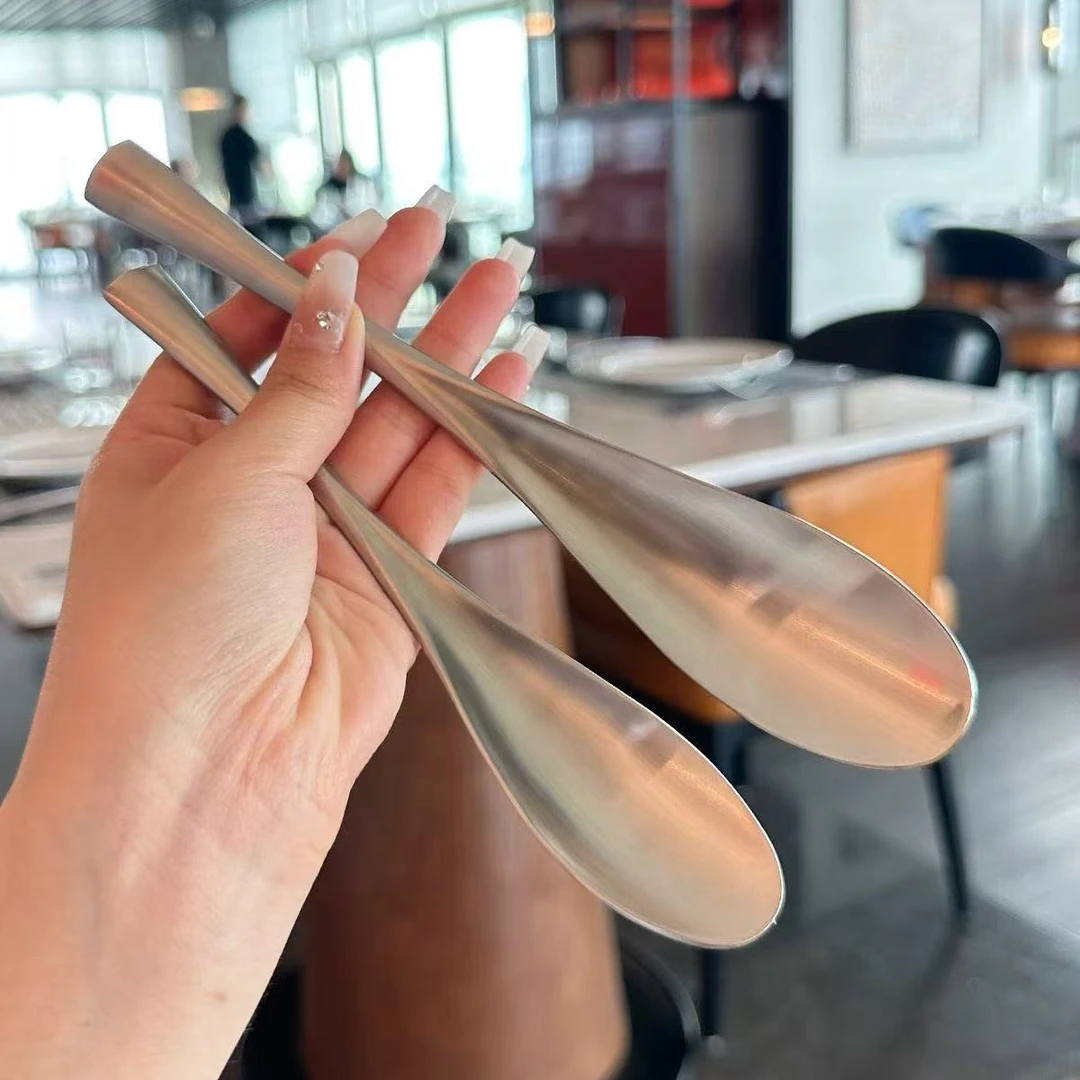 【出口原单】高端奢侈餐具18/10不锈钢西餐勺一体锻造吃饭吃勺加厚