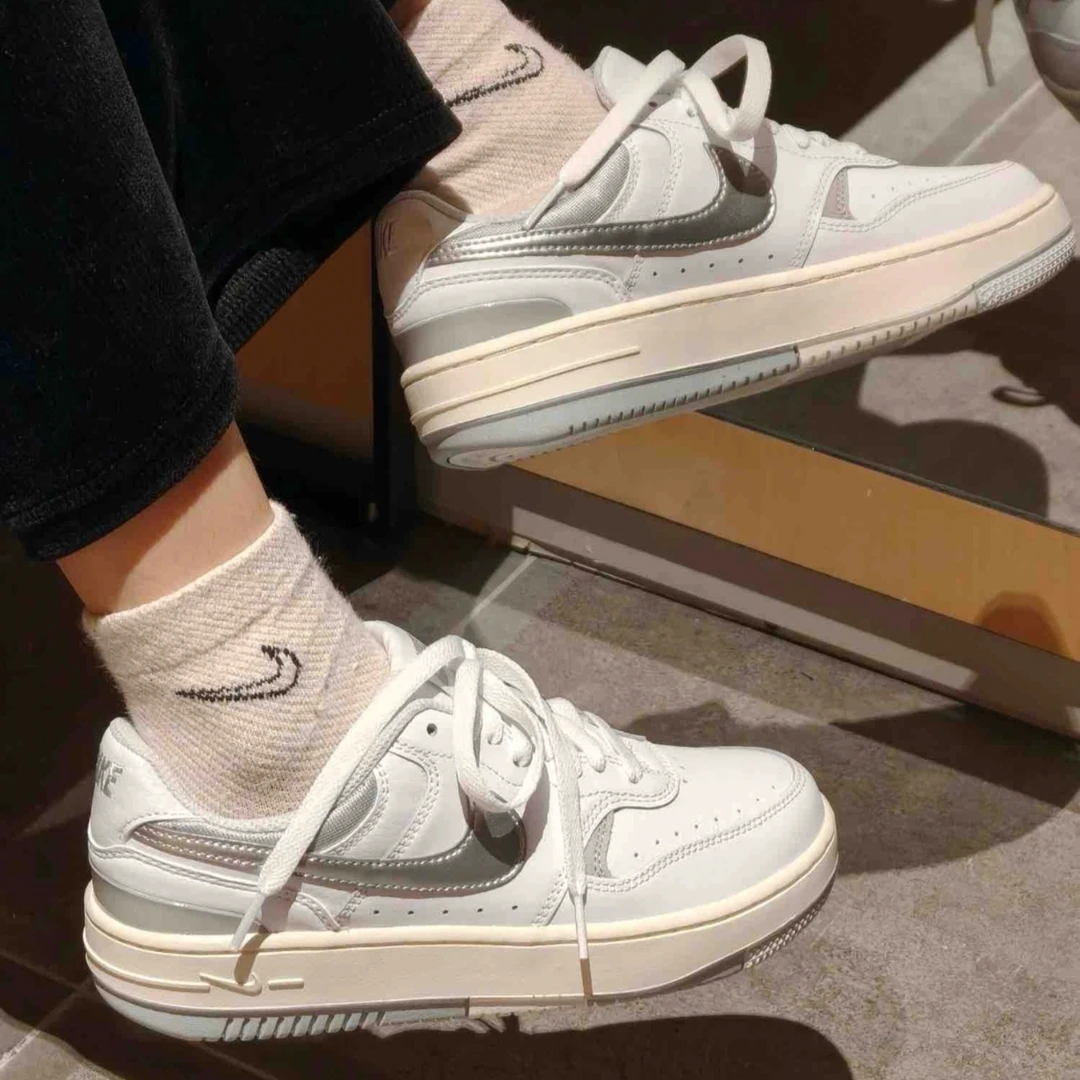 Nike Gamma Force 舒适百搭 简约高级 女款板鞋 白银色 HQ1674100