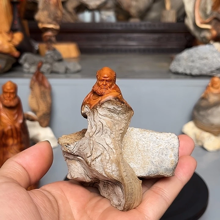 米***鼠柏木（崖柏）崖柏达摩摆件原皮抱石