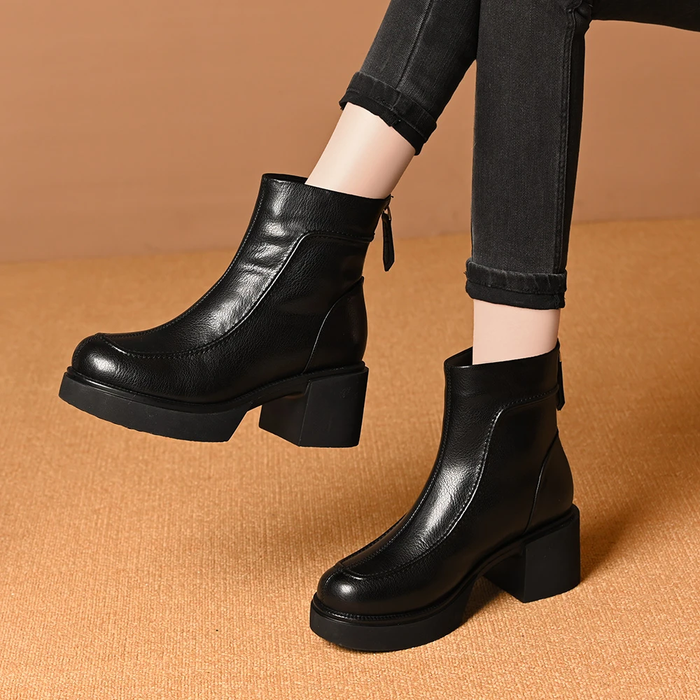 厚底粗跟圆头加绒短靴女秋冬新款保暖后拉链高跟瘦瘦靴舒适时装靴