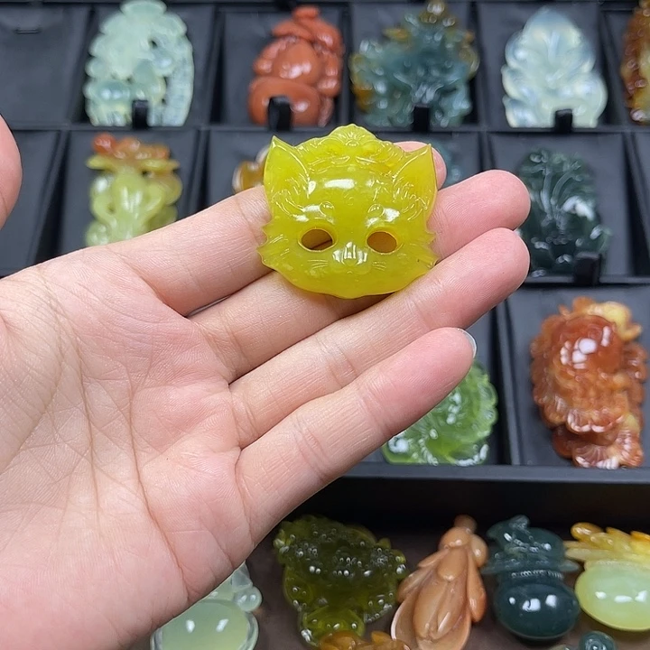 蛇纹石玉未镶嵌颈饰『****』