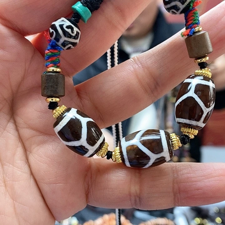 玛瑙/玉髓颈饰合金