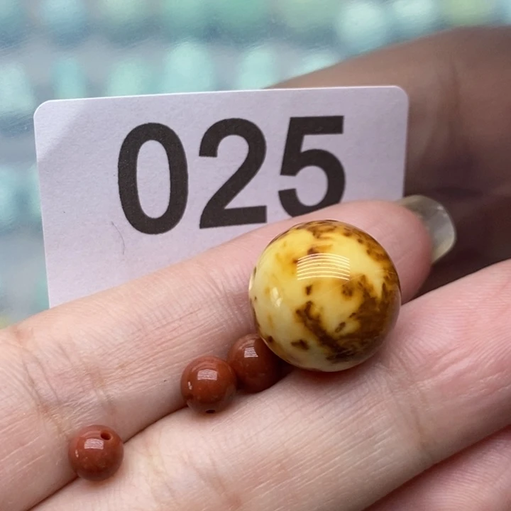 南红玛瑙未镶嵌珠宝奇石