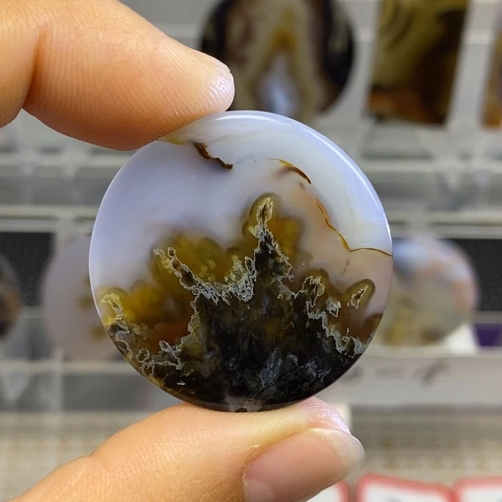 玛瑙/玉髓颈饰未镶嵌