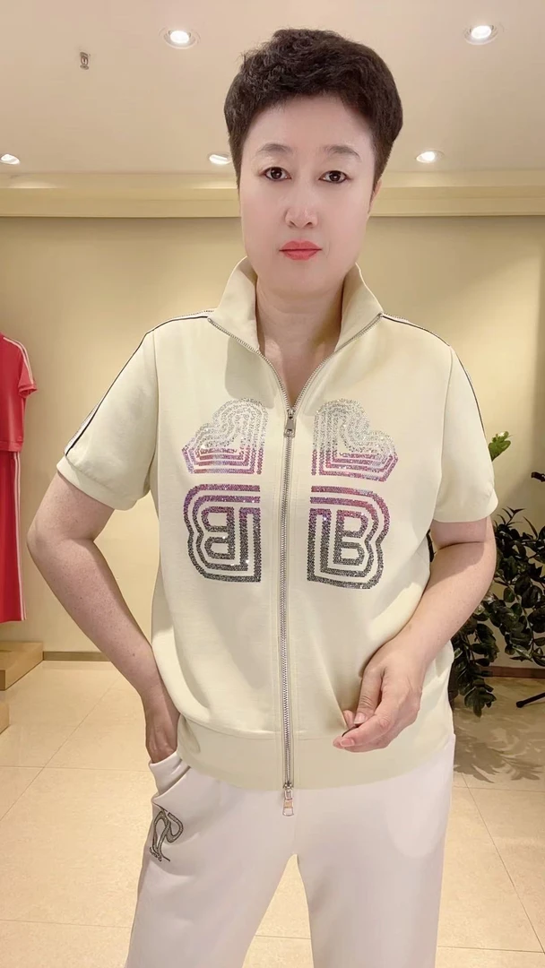 嘉莉丹:7640#洋气烫钻女夏季显瘦时尚短袖上衣