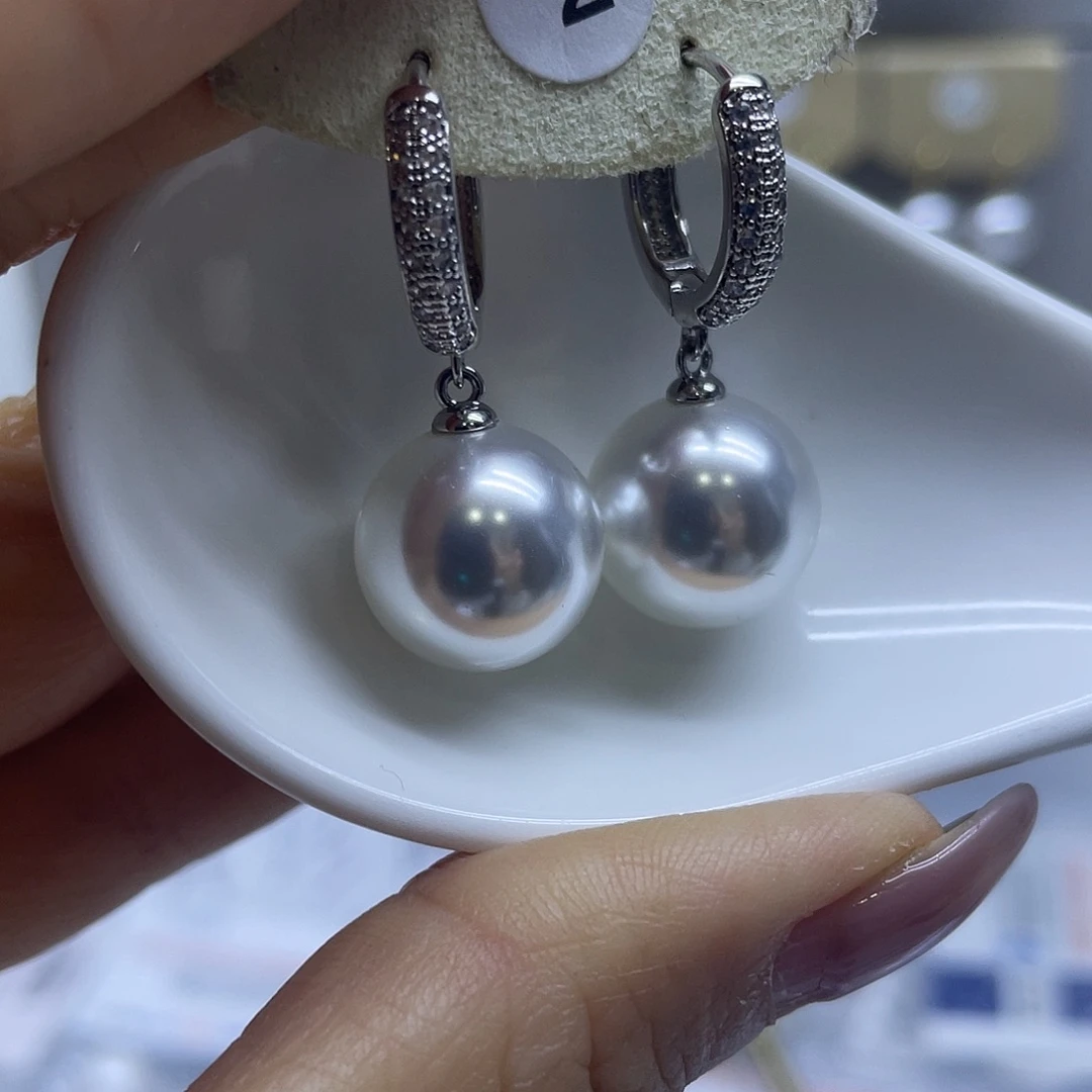 淡水珍珠未镶嵌耳饰