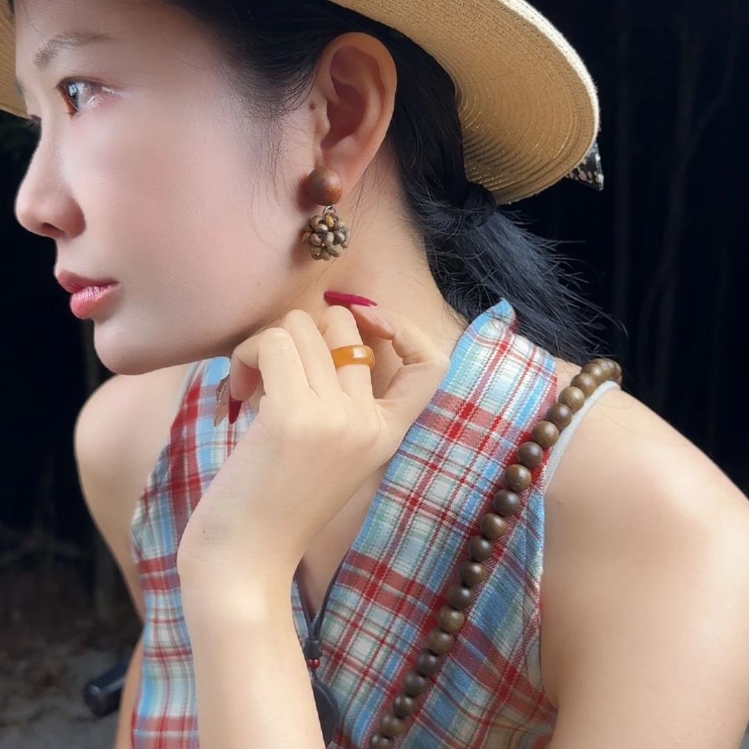 沉香香囊沉香松木耳环发一对