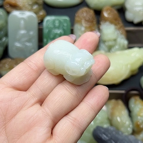 颈饰未镶嵌和田玉